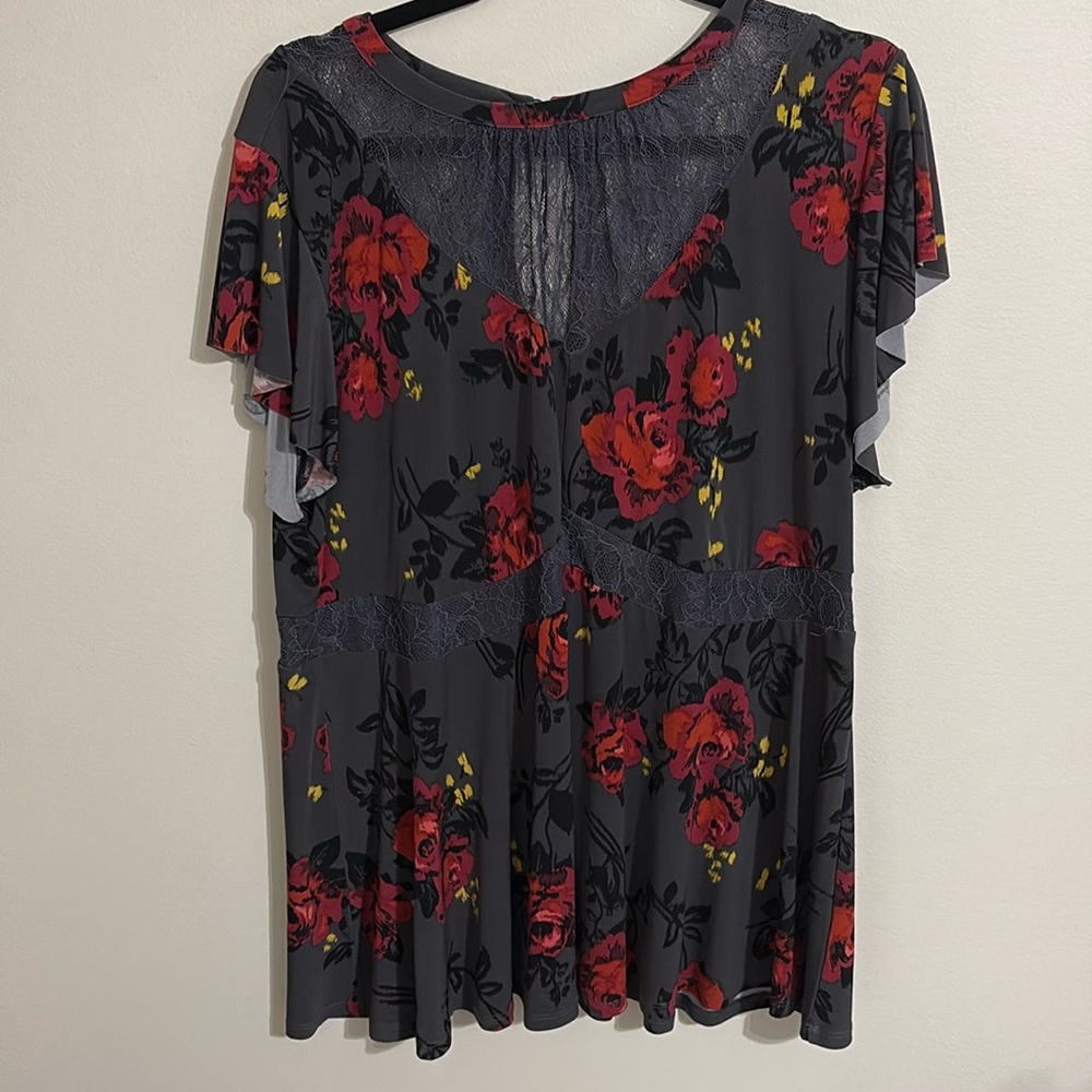 2x torrid blouse with lace trim